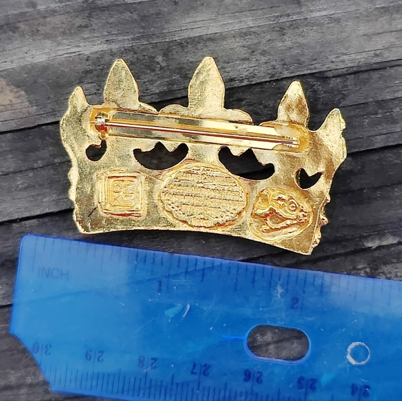 👑 Vintage DMKC Sainte Chappelle Paris Monument Crown Brooch - Picture 8 of 8
